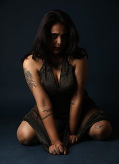 Riya Sharma - puta in Pune Photo 1 of 10