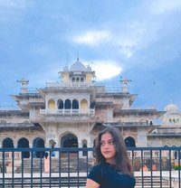 Riya Sharma - escort in Pune