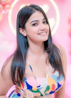 Riya Sharma Vip Model - puta in Ras al-Khaimah Photo 6 of 17