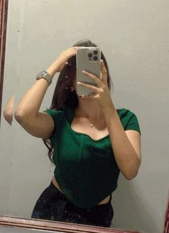 Riya Shrma - escort in Ras al-Khaimah Photo 4 of 5