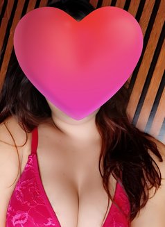 Riya Singh Cam and real Meet - escort in New Delhi Photo 10 of 12