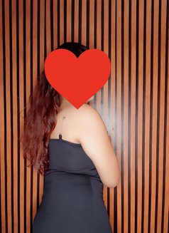 Riya Singh Cam and real Meet - escort in Gurgaon Photo 4 of 12