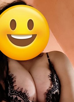 Riya Singh Cam and real Only outcall - escort in New Delhi Photo 12 of 13