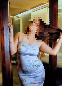 Riya Singh Cam and real Only outcall - escort in New Delhi Photo 8 of 13
