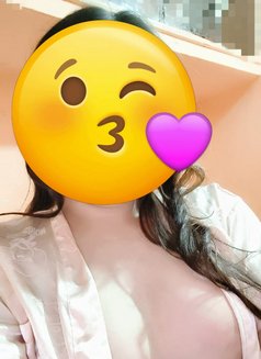 Riya Singh Cam and real Only outcall - escort in New Delhi Photo 13 of 13