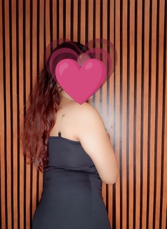 Riya Singh Cam and real Only outcall - escort in New Delhi Photo 3 of 9