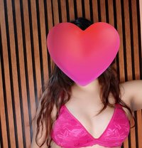 Riya Singh Cam and real Only outcall - escort in New Delhi Photo 10 of 13