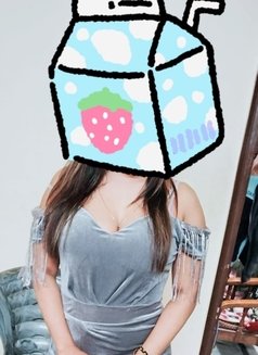 Riya Singh - escort in New Delhi Photo 1 of 1