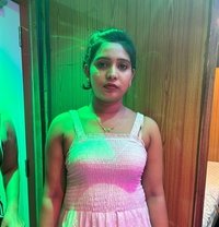 ꧁♧༺Riya Singh Real Me and Cam༻♧꧂ - puta in Hyderabad