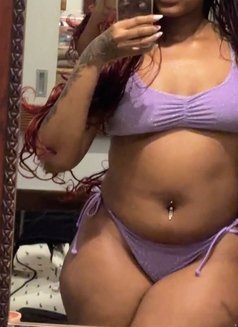 Riya - escort in Okinawa Island Photo 3 of 3