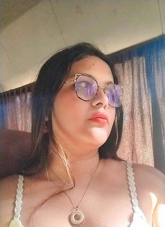 Riya Tranny Shemale in Bangalore - Transsexual escort in Bangalore Photo 5 of 6
