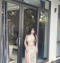 Riya - puta in Hyderabad Photo 1 of 3
