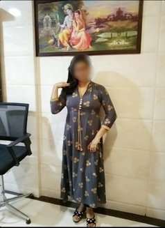 Riya Web Cam & Real Meet - escort in Mumbai Photo 1 of 1