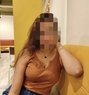 Riya (Webcam & Real Meet). 🥰 - puta in Hyderabad Photo 1 of 1