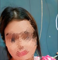 Riya Yadav - puta in Indore