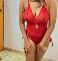Isha01 - adult performer in Agra