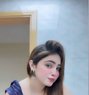 Riyaa - puta in Dubai Photo 8 of 9