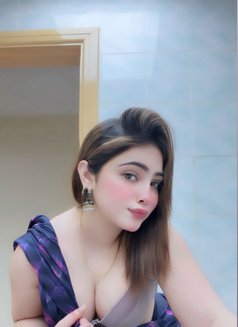 Riyaa - escort in Dubai Photo 9 of 10