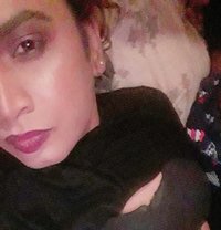 Riyaa - Acompañantes transexual in Pune