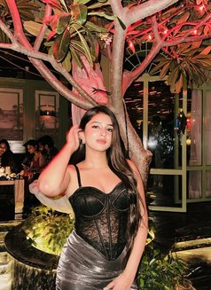 Riyaa Mishra - escort in Abu Dhabi Photo 1 of 4