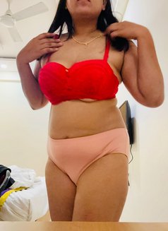 Riyaaa - escort in Bangalore Photo 2 of 4