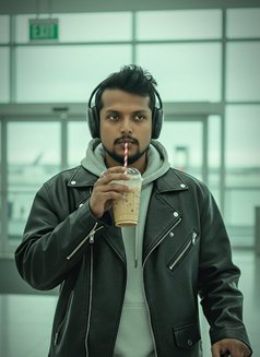 رياض الصبي البري - Male escort in Riyadh Photo 2 of 3