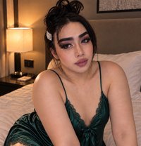 Tantric NURU JEL & B2B COM - Transsexual escort in Jeddah