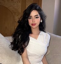 Riyadh Russian Girl 🇷🇺🇸🇦 - puta in Riyadh Photo 1 of 1