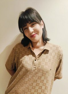 Real Meet Russian l Real Escort gurgaon - puta in Gurgaon Photo 1 of 2