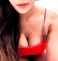 Riyana Sexy model Girl - adult performer in Dubai