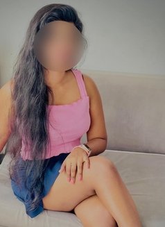 Riyana Steshni - escort in Colombo Photo 3 of 4