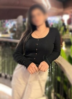 Riyanshi back to banglorefor cam & meet - escort in Bangalore Photo 2 of 4