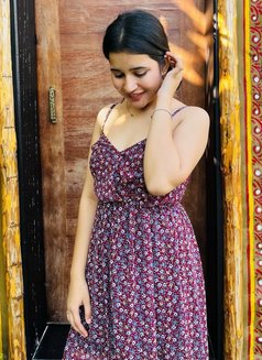 RIYANSHI CAM SHOW And Real Meet (GFE - escort in Hyderabad Photo 5 of 5