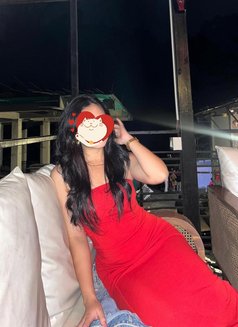 Riyanshi - puta in New Delhi Photo 2 of 4