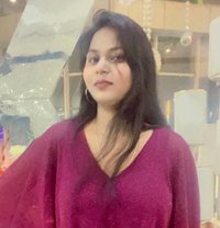 Rishi Sharma - puta in Noida Photo 1 of 2
