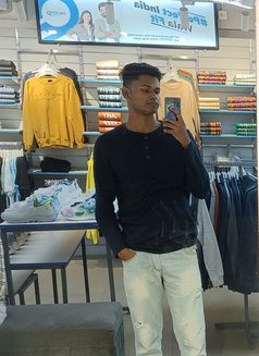 Riyaz - Male escort in New Delhi Photo 2 of 2