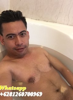 Rizal - Acompañantes masculino in Kuala Lumpur Photo 1 of 1