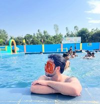 Rizan - Acompañantes masculino in Faridabad Photo 1 of 1