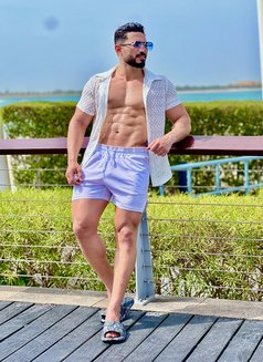 Rizk - Male companion in Abu Dhabi Photo 6 of 6