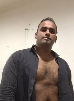 Rizwan - Acompañantes masculino in Riyadh Photo 11 of 11