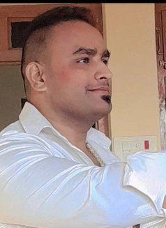 Rizwan Khan - Male escort in Riyadh Photo 1 of 3