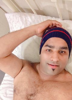 Rizwan Khan - Acompañantes masculino in Riyadh Photo 3 of 8