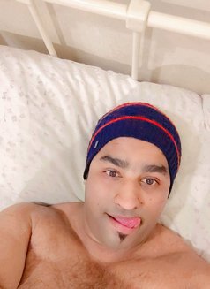 Rizwan Khan - Acompañantes masculino in Riyadh Photo 5 of 8