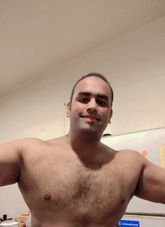 Rizwan Khan - Male escort in Riyadh Photo 3 of 13