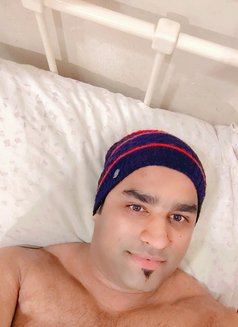 Rizwan Khan - Male escort in Riyadh Photo 8 of 13