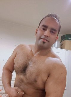 Very big and very thick penis - Acompañantes masculino in Riyadh Photo 9 of 12