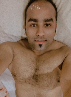 Rizwan - Male escort in Riyadh Photo 12 of 13