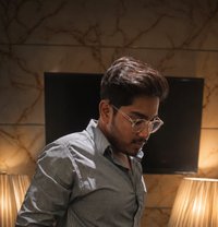 Rizzler - Male escort in New Delhi