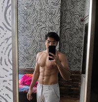 Rizzler - Male escort in New Delhi