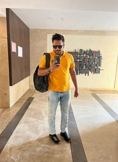 Rj Shashaank - Male escort in Mumbai Photo 2 of 3
